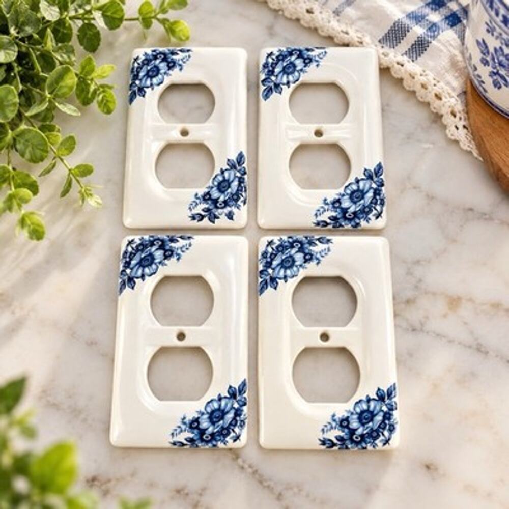 Vintage Set 4 Ceramic Duplex Outlet Covers Blue Floral Made in Taiwan